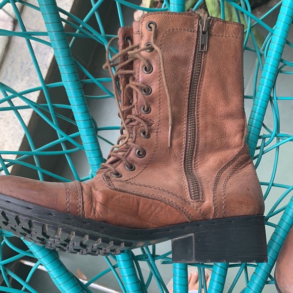 STEVE MADDEN BOOTS: red/deep pink color. stylish with laces; wear with zips - Picture 11 of 15